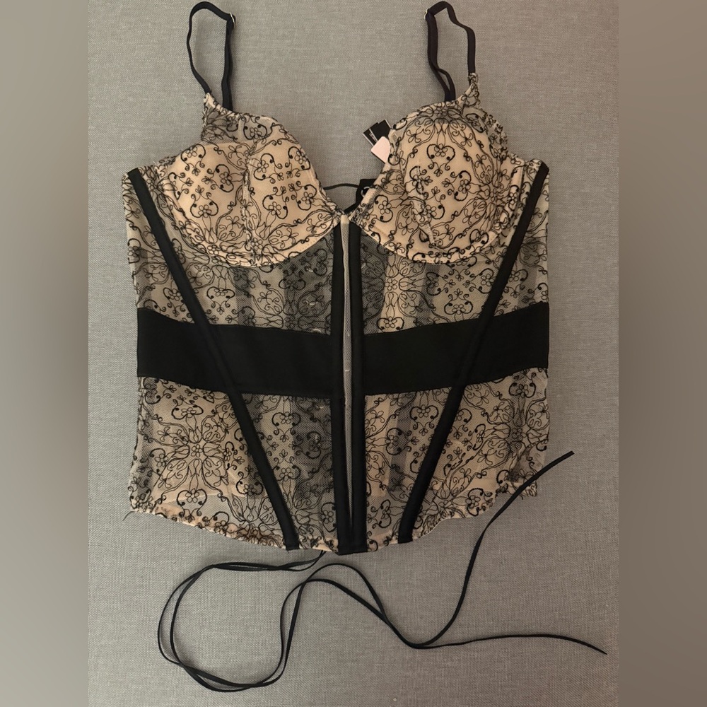 NWT Victoria’s Secret Corset 34B